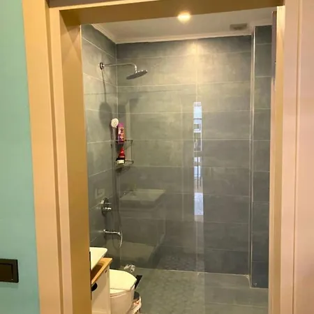 Nuri 2 Bed Φετιγιέ